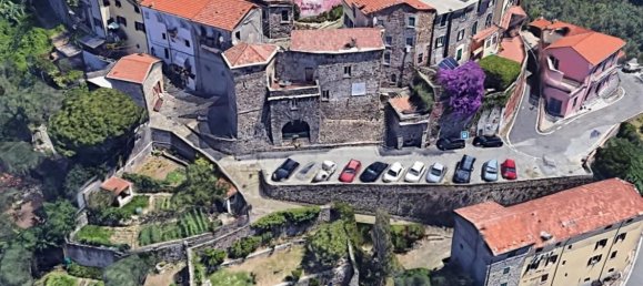 8 rooms House in Carrara, Italy No. 50634 27