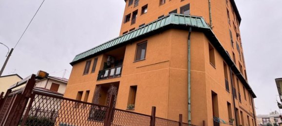 Дуплекс с 4 комнатами в Монца, Италия № 76076 2