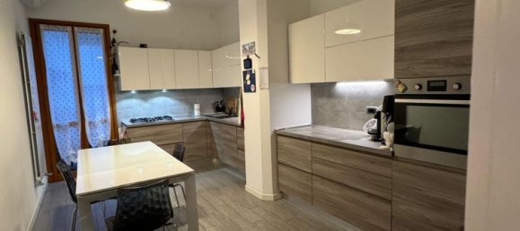 Дуплекс с 4 комнатами в Монца, Италия № 76076 6