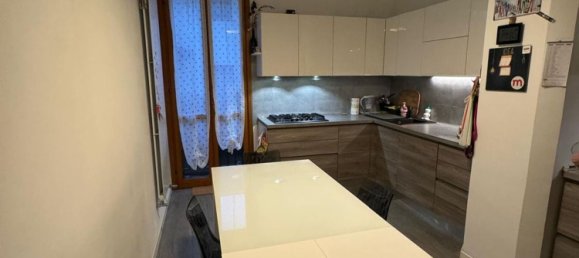 Дуплекс с 4 комнатами в Монца, Италия № 76076 8