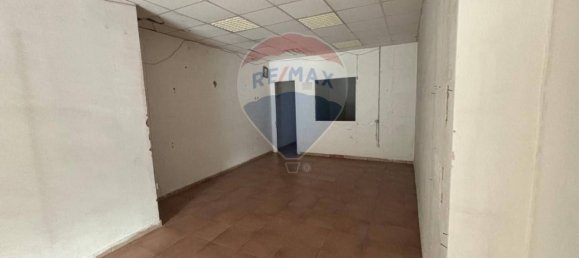 1-Zimmer Gewerbliche Immobilie in Melito di Napoli, Italy, Nr. 58531 8