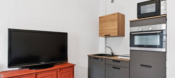 Studio in Cologne, Germany No. 240376 3