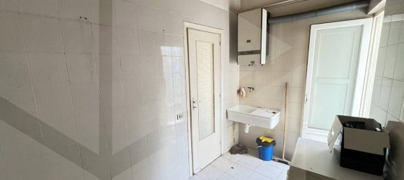 2-Zimmer Wohnung in Bari, Italy, Nr. 29832 12