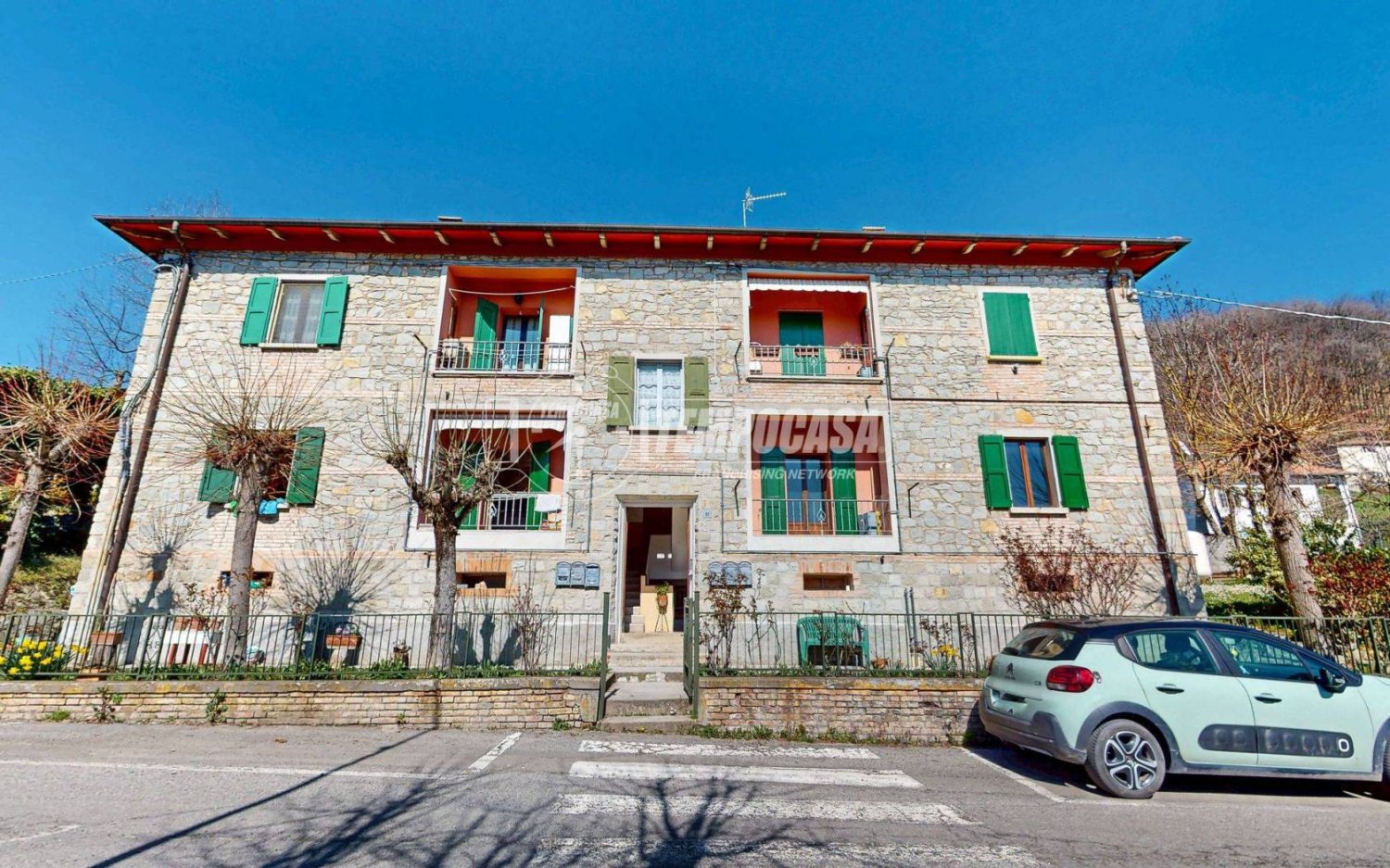 2 bedrooms Apartment in Castel d'Aiano, Italy No. 204506