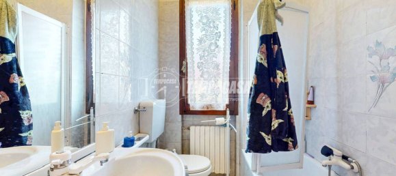 2 bedrooms Apartment in Castel d'Aiano, Italy No. 204506 11