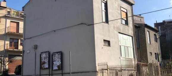 4 rooms House in Montalbano Elicona, Italy No. 229510 5