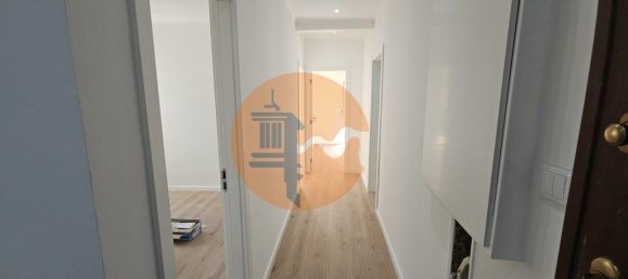 3 Schlafzimmer Wohnung in Amadora, Portugal, Nr. 334711 3