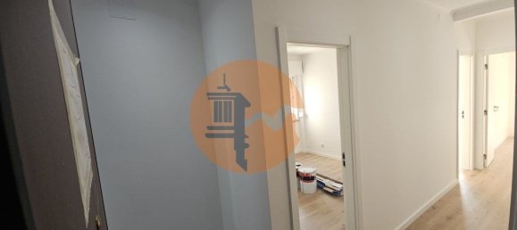 3 Schlafzimmer Wohnung in Amadora, Portugal, Nr. 334711 2