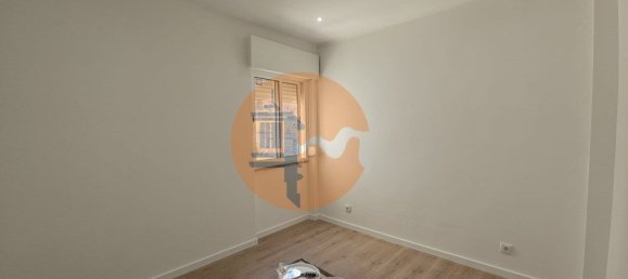 3 Schlafzimmer Wohnung in Amadora, Portugal, Nr. 334711 5