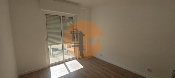 3 Schlafzimmer Wohnung in Amadora, Portugal, Nr. 334711 16