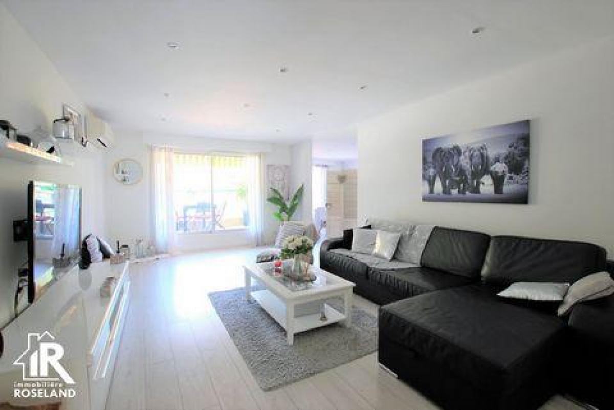 4 bedrooms Condo in Nice, France No. 9280