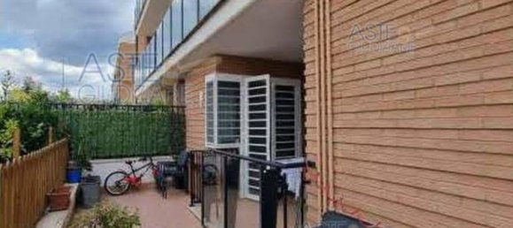 2 chambres Appartement à Rome, Italy No. 14289 10