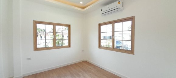 4 bedrooms Villa in Chalong, Thailand No. 11554 2