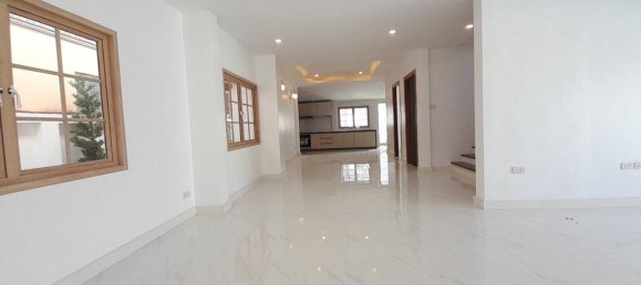 4 bedrooms Villa in Chalong, Thailand No. 11554 16