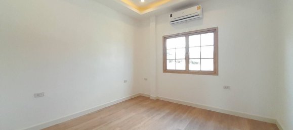 4 bedrooms Villa in Chalong, Thailand No. 11554 5