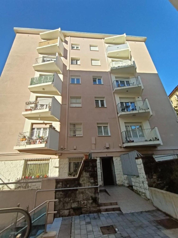 3 bedrooms Apartment in Santander, Spain No. 153414