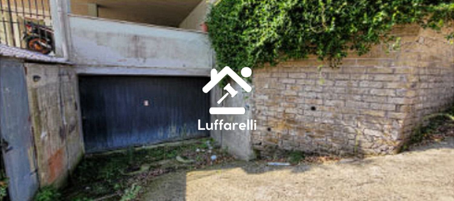 Lagerhaus in Anzio, Italy 333m², Nr. 203701