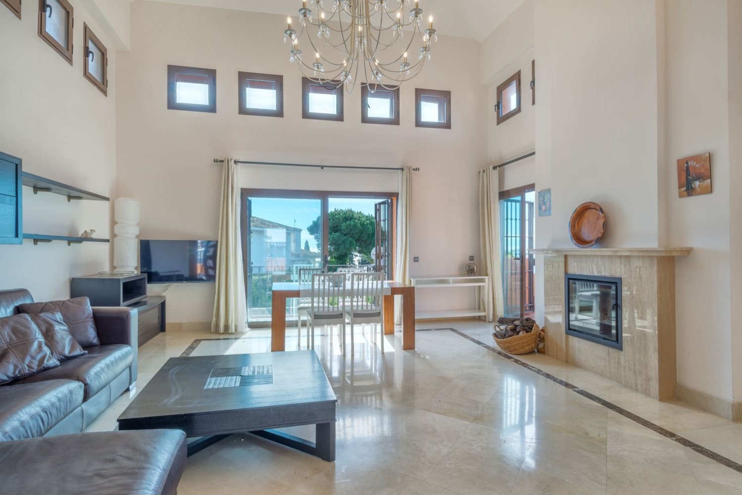 3 غرف نوم فيلا في Benalmadena, Spain رقم 160111