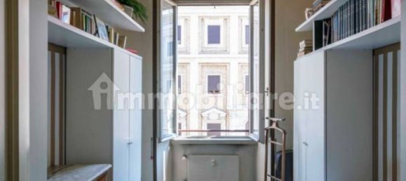 2 bedrooms Apartment in Rome, Italy No. 311168 16