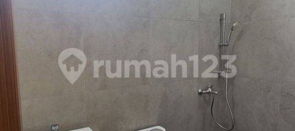 3 bedrooms House in Kebon Jeruk, Indonesia No. 1353 58