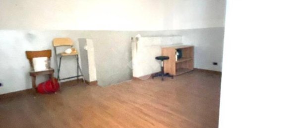 2-Zimmer Gewerbliche Immobilie in Rome, Italy, Nr. 117898 26