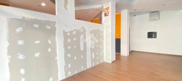 2-Zimmer Gewerbliche Immobilie in Rome, Italy, Nr. 117898 3