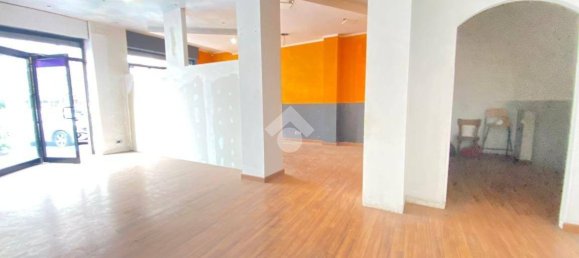 2-Zimmer Gewerbliche Immobilie in Rome, Italy, Nr. 117898 2