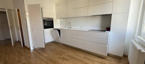 2 rooms Apartment in Brigittenau, Austria No. 134426 3