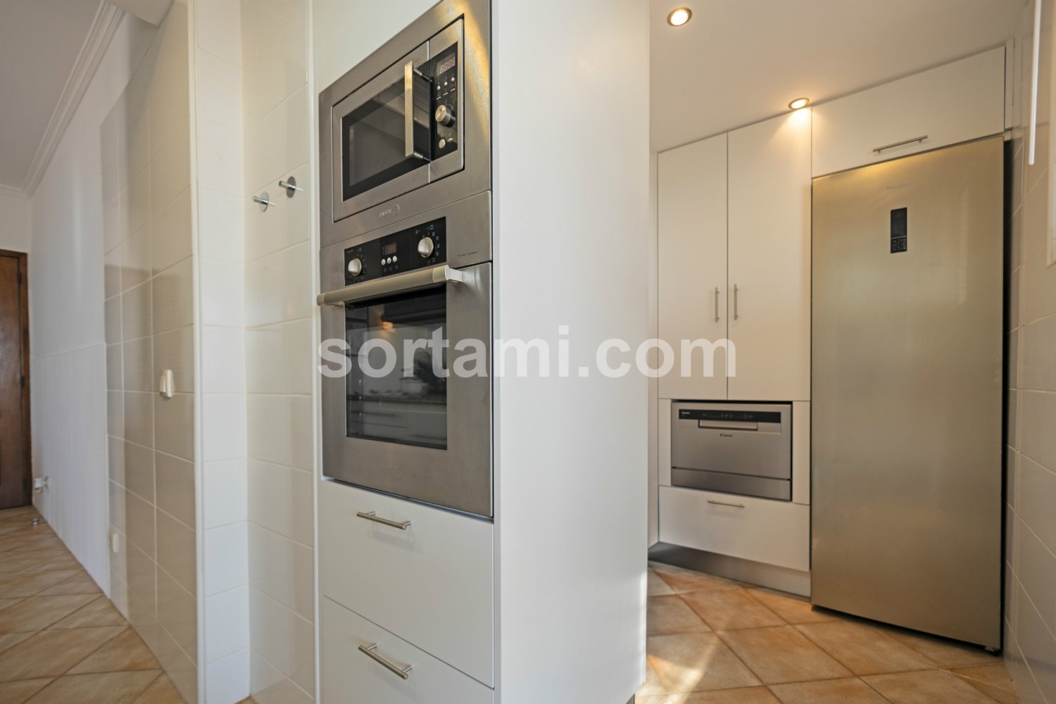 Квартира с 2 спальнями в Картейра, Португалия № 142709