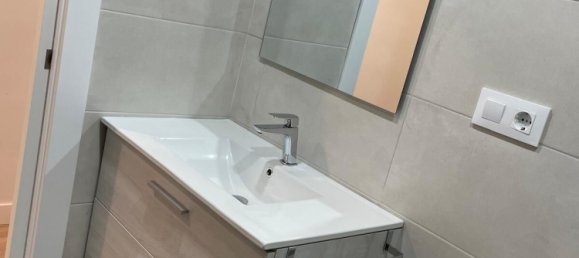 Apartamento de 3 dormitorios en Jaén, Spain No. 135485 10