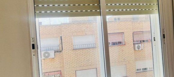 Apartamento de 2 dormitorios en Zaragoza, Spain No. 160039 7