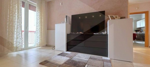 5-salle Appartement à Triggiano, Italy No. 17913 5