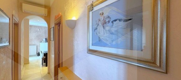 5-salle Appartement à Triggiano, Italy No. 17913 16