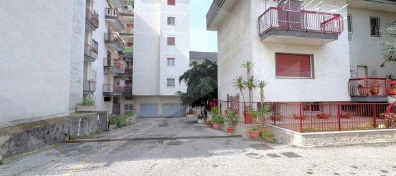 5-salle Appartement à Triggiano, Italy No. 17913 34