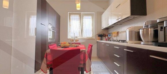 5-salle Appartement à Triggiano, Italy No. 17913 8