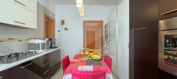 5-salle Appartement à Triggiano, Italy No. 17913 9