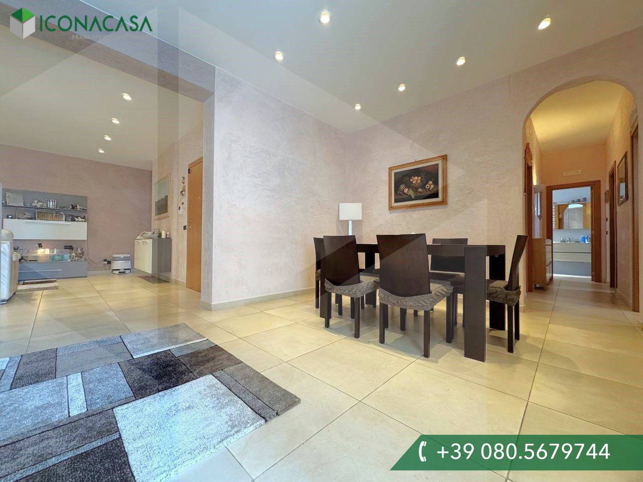 5-salle Appartement à Triggiano, Italy No. 17913