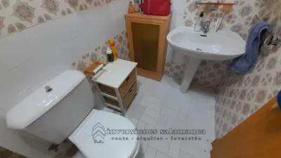 Apartamento de 3 dormitorios en Salamanca, Spain No. 97971