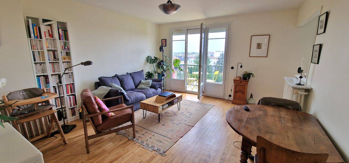 2 bedrooms Apartment in Carrieres-sur-Seine, France No. 129856