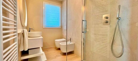 4 غرف نوم بانتهاوس في Udine, Italy رقم 334916 21