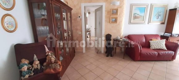 3 bedrooms Apartment in Taranto, Italy No. 42397 18