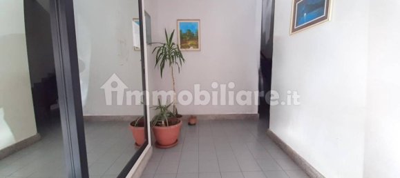 3 bedrooms Apartment in Taranto, Italy No. 42397 4