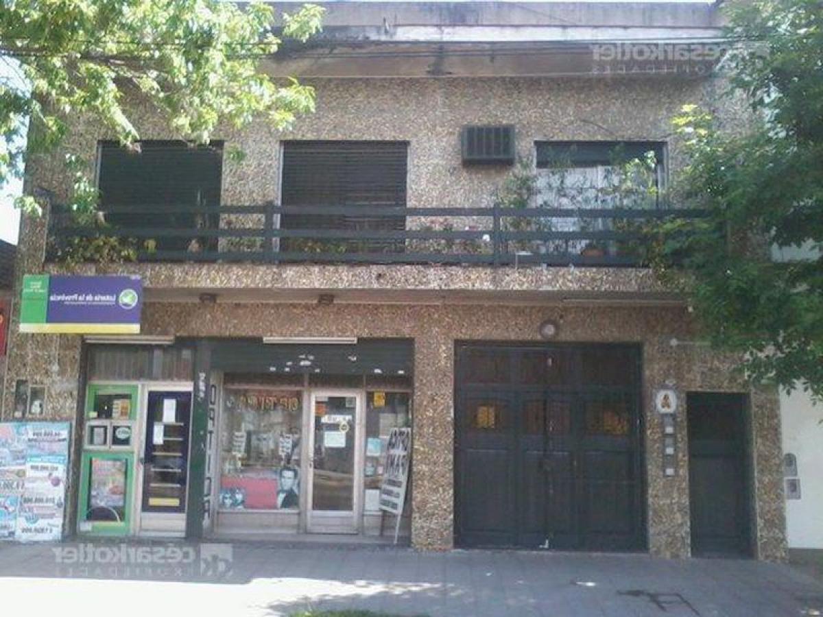  Commercial property in Lomas de Zamora, Argentina No. 29304