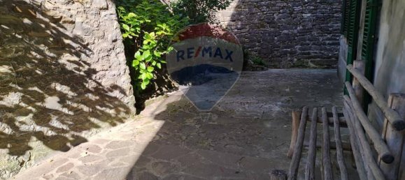 2 bedrooms Apartment in Poppi, Italy No. 165644 5