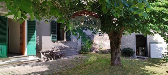 2 bedrooms Apartment in Poppi, Italy No. 165644 2