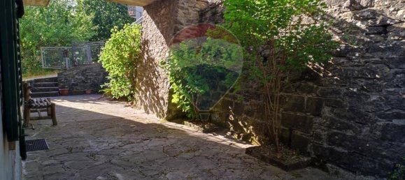 2 bedrooms Apartment in Poppi, Italy No. 165644 3