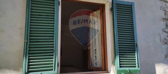 2 bedrooms Apartment in Poppi, Italy No. 165644 8