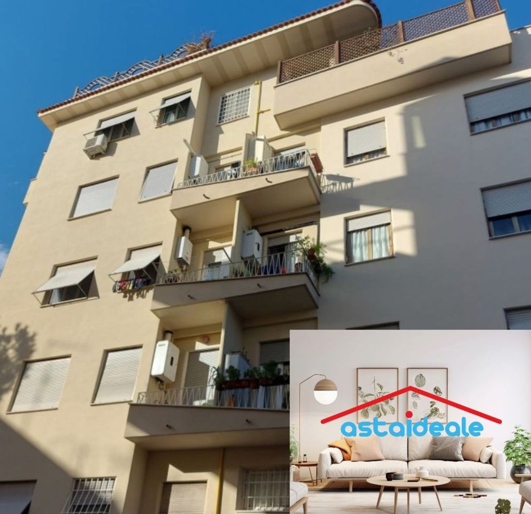 Квартира с 5 спальнями в Рим, Италия № 318843