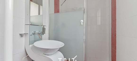 5 bedrooms House in Bagneux, France No. 185203 11