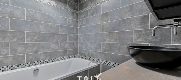 5 bedrooms House in Bagneux, France No. 185203 8